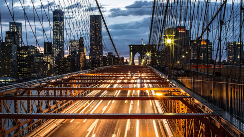 Brooklyn Bridge timelapse from day to night with Manhattan buildings - 4K and 1080 HD in NYC