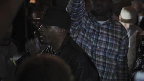 Rakim rapping Paid In Full verse live for crowd