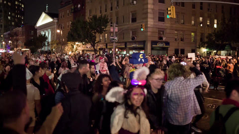 synchronized Michael Jackson Thriller dance choreography in Halloween parade in Greenwich Village